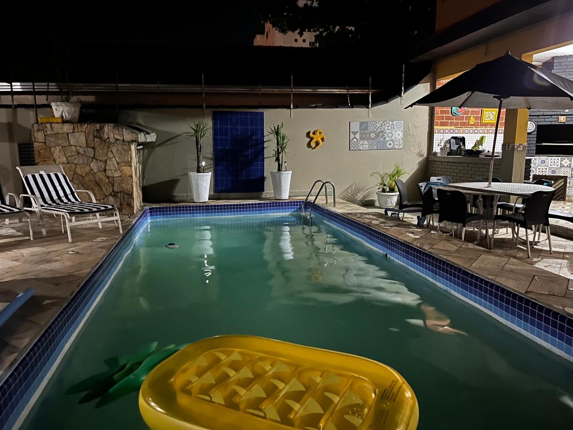 Lindo Sobrado Amarelo -Proximo A Praia Mongaguá Esterno foto